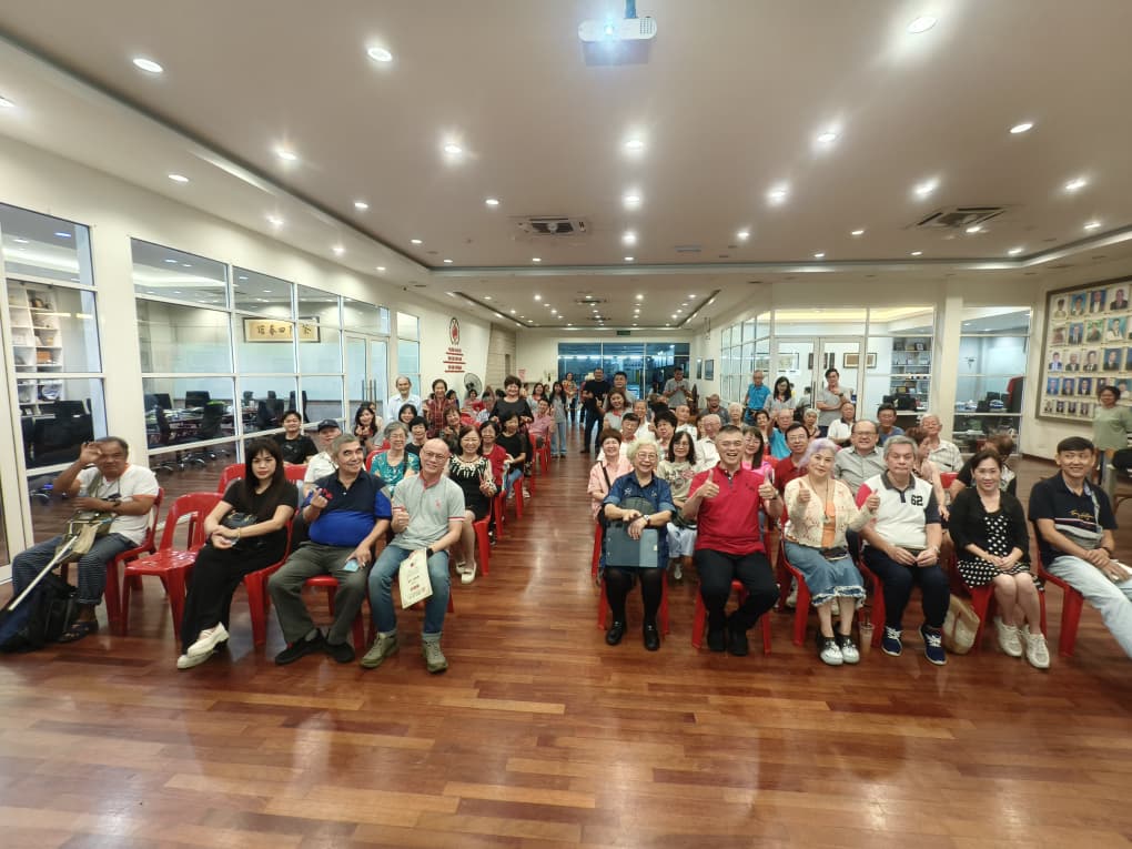 2025.12.08 AI不是未来是现在讲座会1